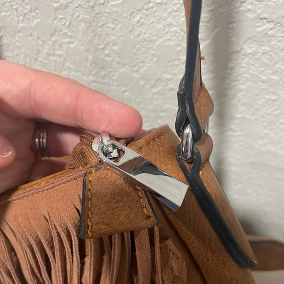 NEW Brown Faux Leather Fringe Crossbody Purse - Picture 14 of 14